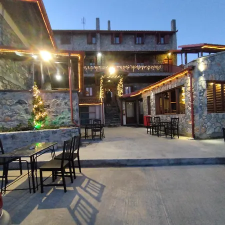 Hotel And εξοχικό