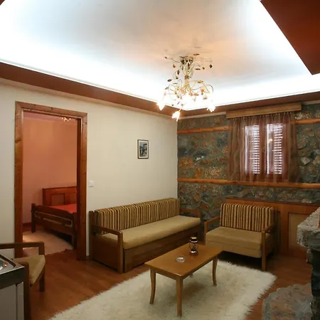 Exohiko بالايوس أجيوس أثناسيوس